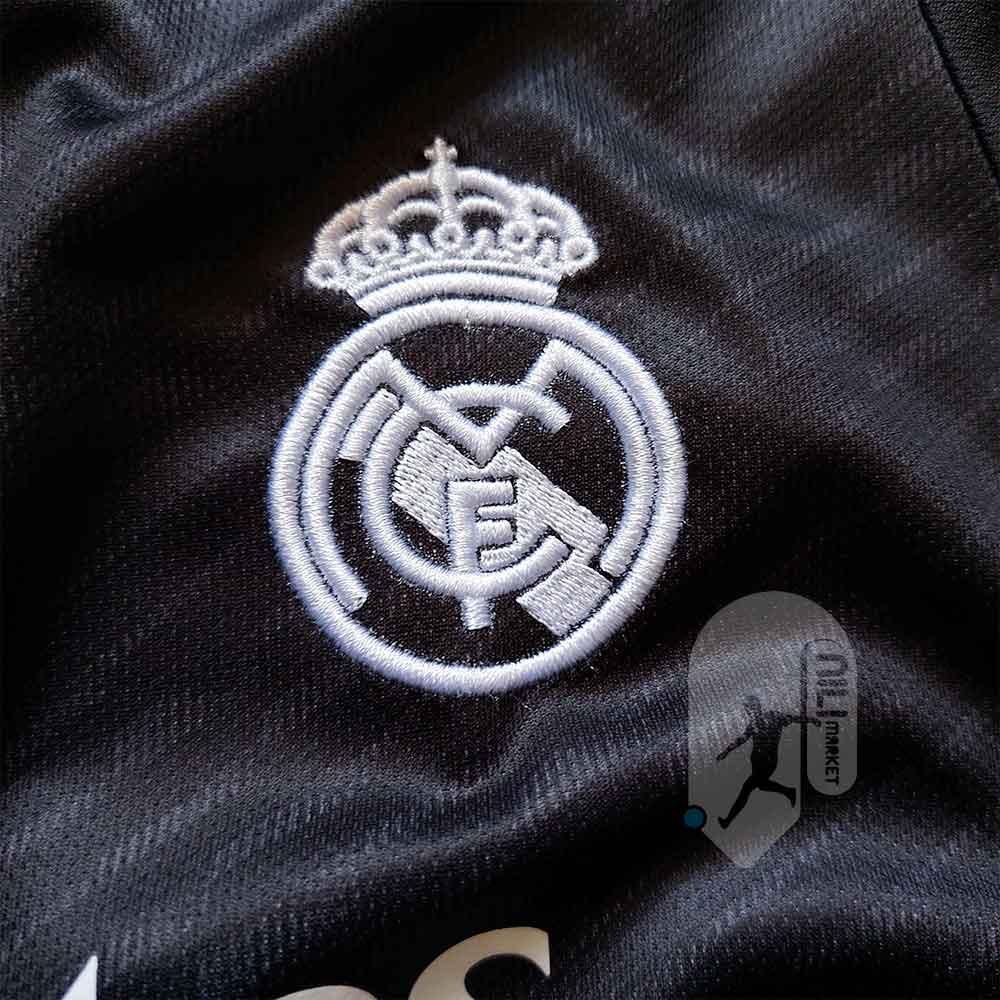 لباس چهارم رئال مادرید - بچگانه (ورژن هوادار - فصل 23/24) به همراه شورت ورزشی